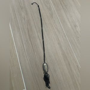 Kendra Scott necklace